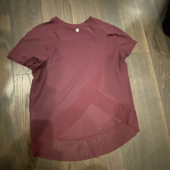 Women’s lululemon top, sightless open back with mesh see through bottom. - Picture 2 of 3